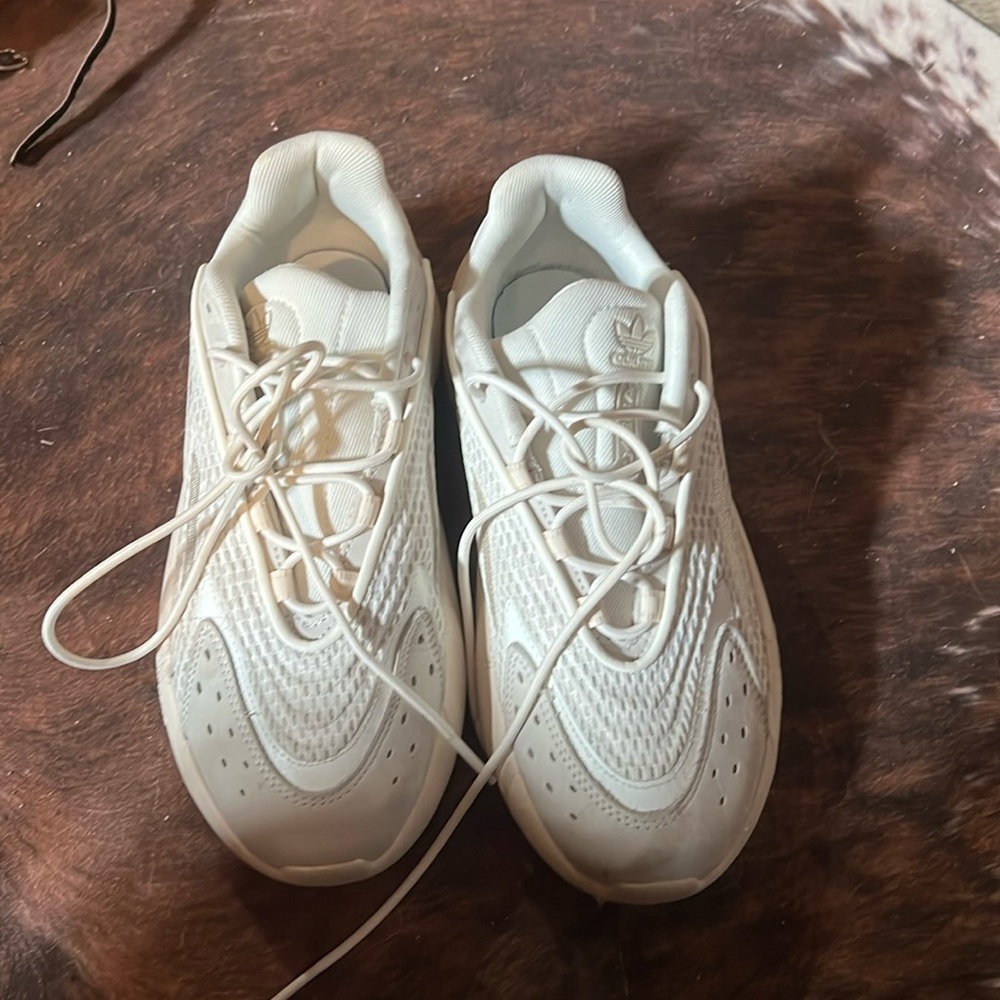 Adidas Onelia